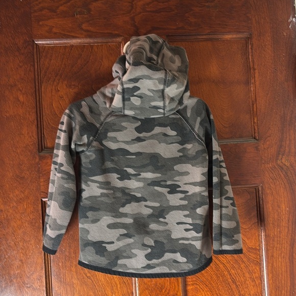 GAP Kids Camo Hoodie - Black and Gray - Picture 6 of 7